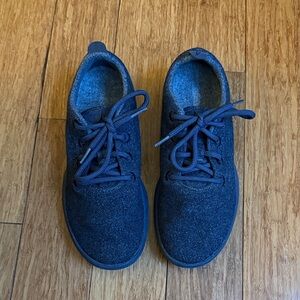 Allbirds Women's navy blue wool runners